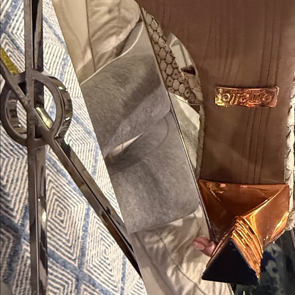 Omelle Elegant Cream/Grey Skin Sandals 37 1/2 - Bronze Stacked Heel NEVER worn - Picture 12 of 12